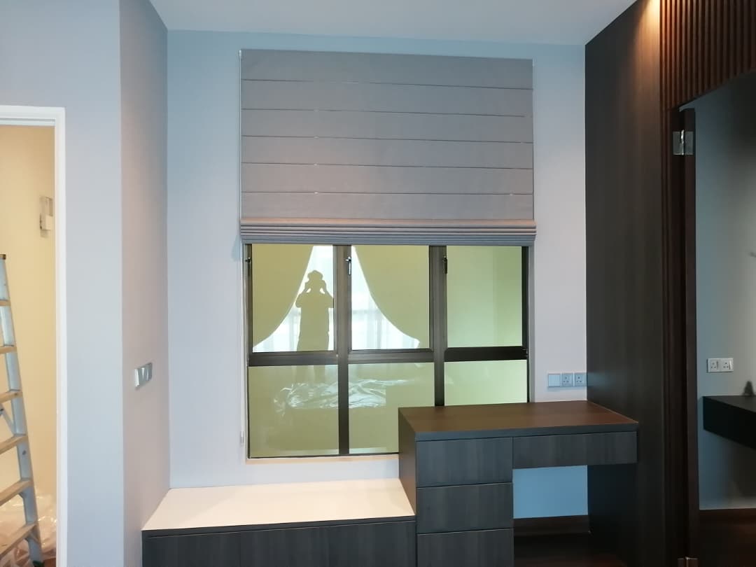 ROMAN BLINDS